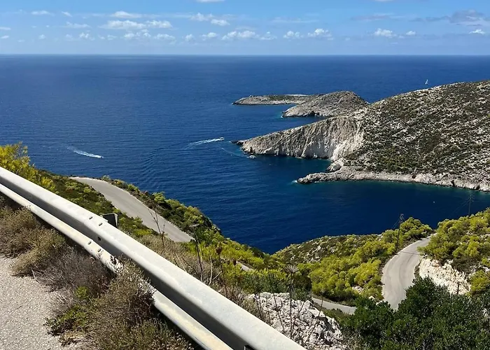 Apartment T2, Oura *